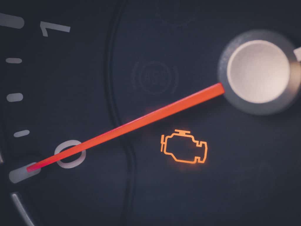 Motorkontrollleuchte leuchtet – Hinweis auf defekten Motor und Motorschaden