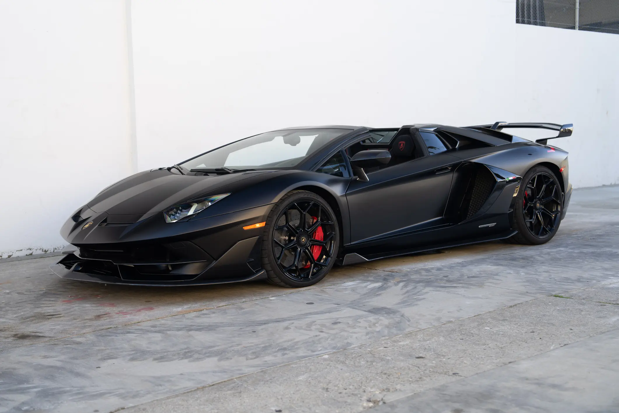 Lamborghini Aventador SVJ Premiumfahrzeug